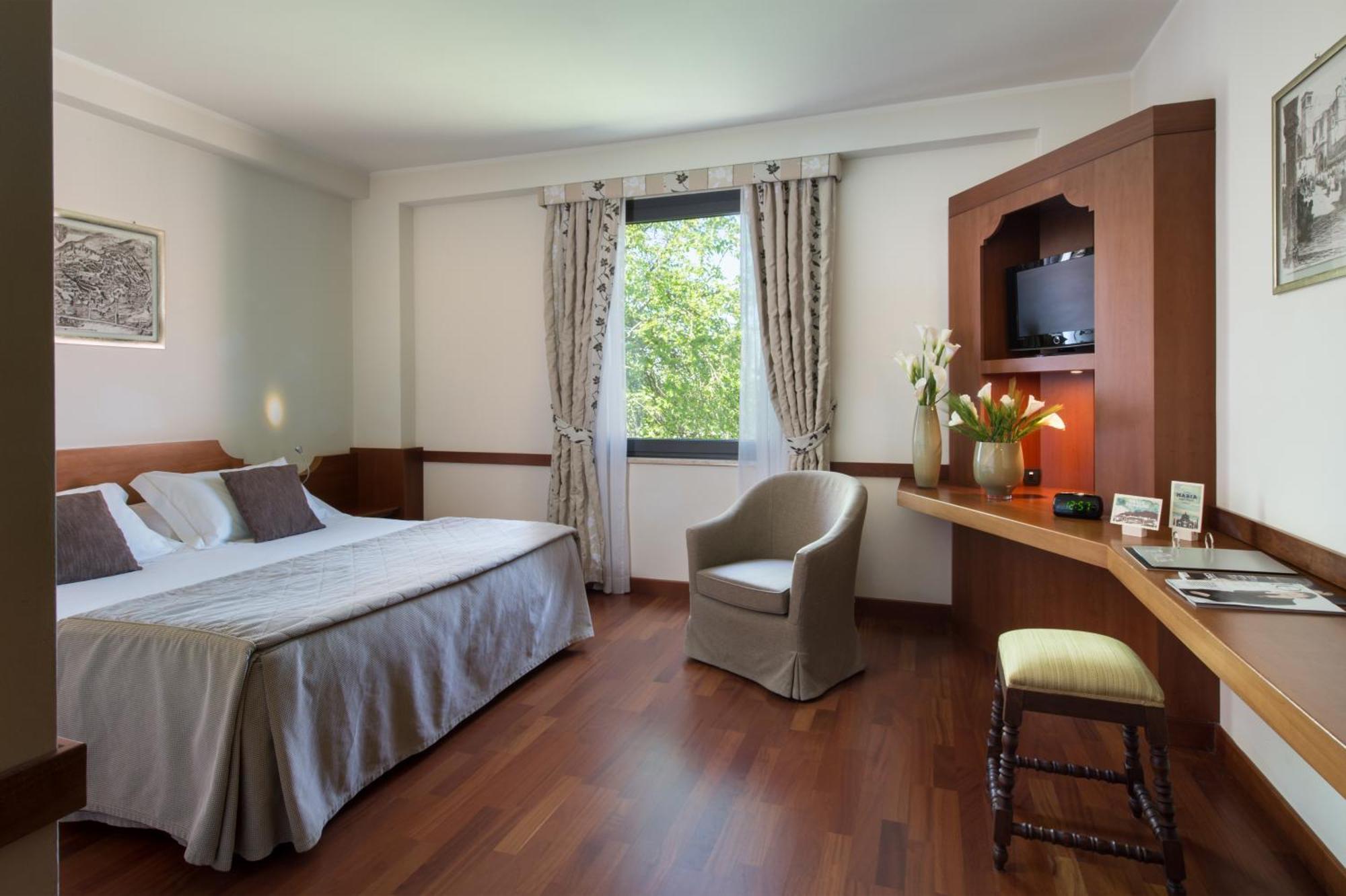 Classic Double or Twin Room,1602328563:JPEG